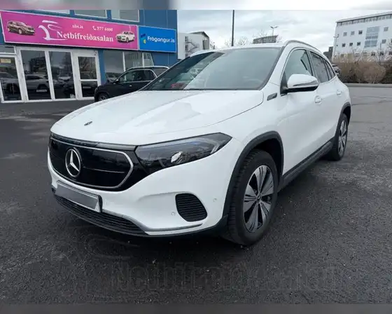 MERCEDES-BENZ EQA 300 4MATIC