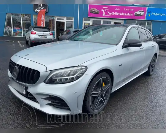 MERCEDES-BENZ C 300 DE AMG LINE