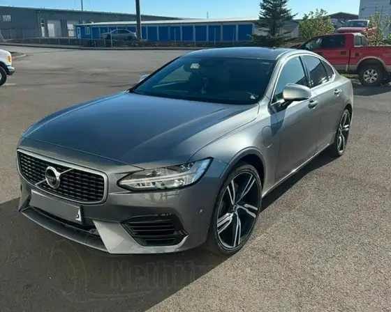 VOLVO S90 T8 TWIN ENGINE R-DESIGN