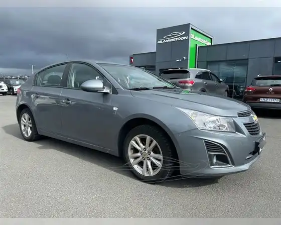 CHEVROLET CRUZE