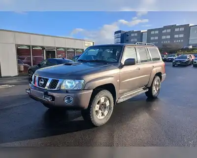 NISSAN PATROL GR