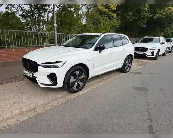 VOLVO XC60 T6 DARK PLUG IN