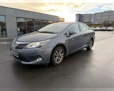 TOYOTA AVENSIS