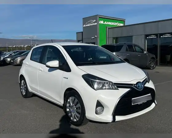 TOYOTA YARIS HYBRID