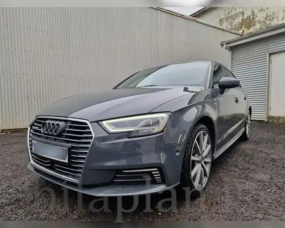 AUDI A3 SPORTBACK E-TRON