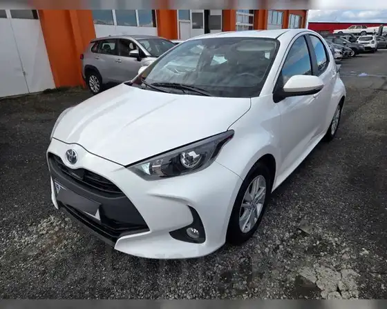 TOYOTA YARIS ACTIVE HYBRID
