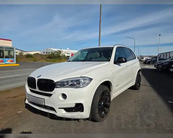 BMW X5 XDRIVE40E M-TECH