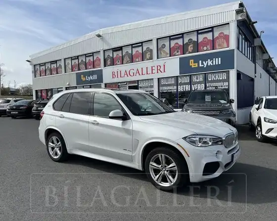 BMW X5 XDRIVE40E M TECH