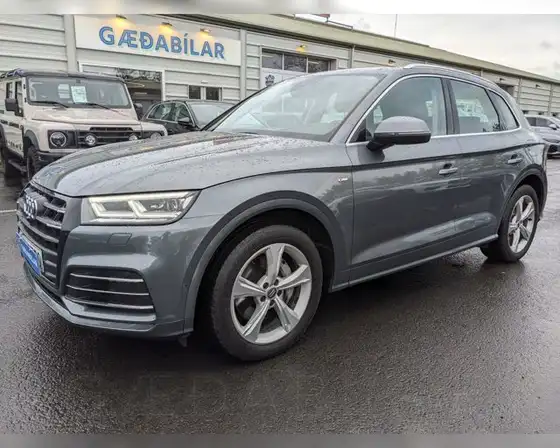 AUDI Q5 55TFSI S LINE