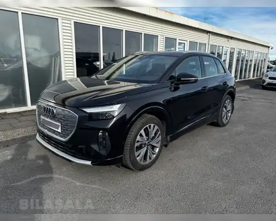 AUDI Q4 45 E-TRON