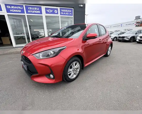 TOYOTA YARIS ACTIVE