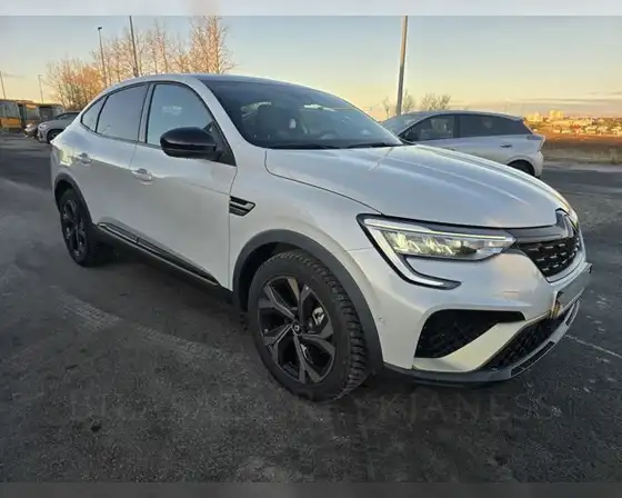 RENAULT ARKANA E-TECH RS LINE