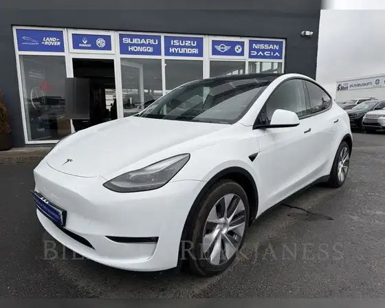 TESLA MODEL Y LONG RANGE AWD