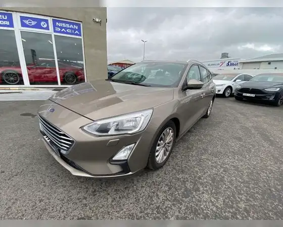 FORD FOCUS TITANIUM