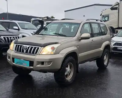 TOYOTA LAND CRUISER 120