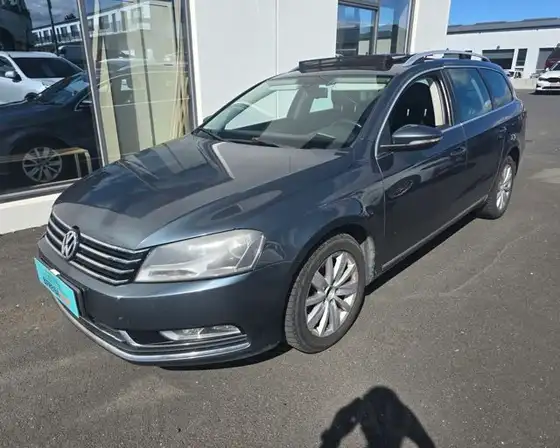 VW PASSAT