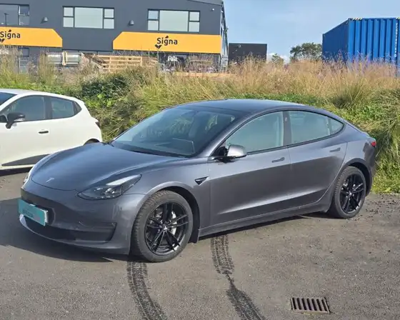 TESLA MODEL 3 LONG RANGE