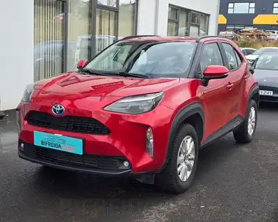 TOYOTA YARIS CROSS HYBRID AWD