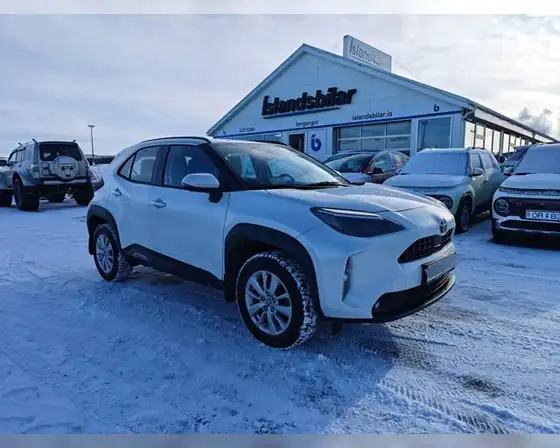 TOYOTA YARIS CROSS ACTIVE HYBRID AWD