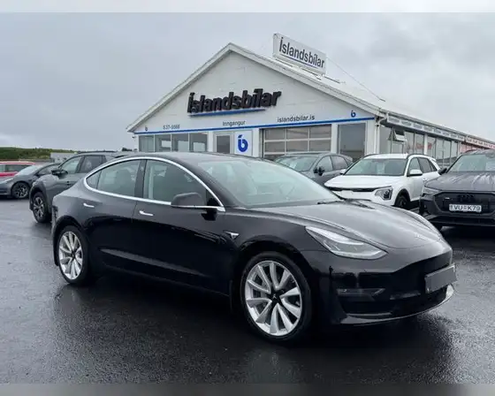 TESLA MODEL 3 LONGE RANGE