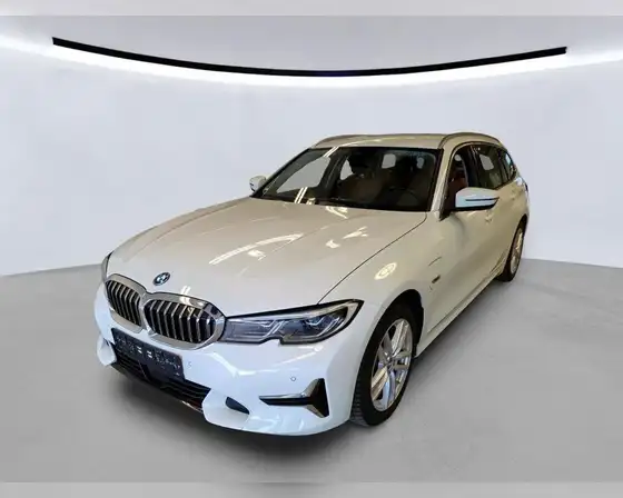 BMW 330E TOURING XDRIVE LUXURY LINE