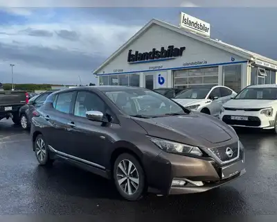NISSAN LEAF 40KWH