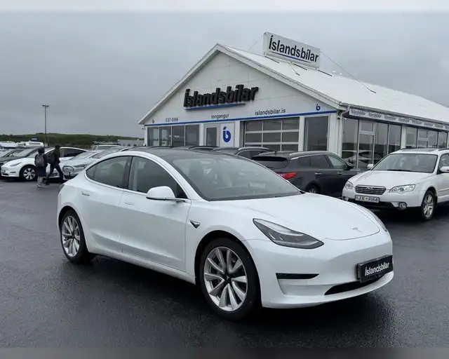 TESLA MODEL 3 LONG RANGE