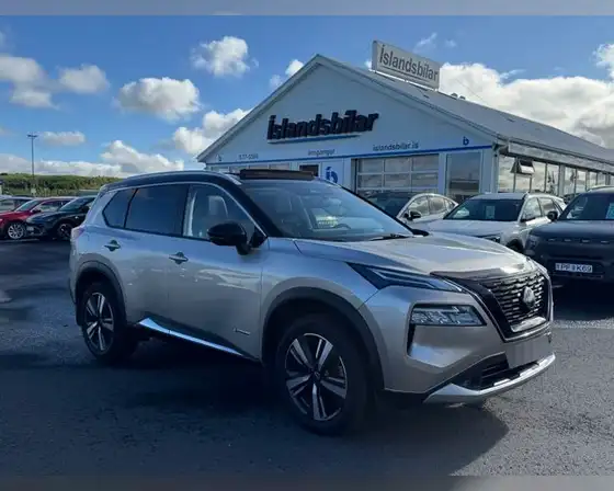 NISSAN X-TRAIL TEKNA EPOWER AWD