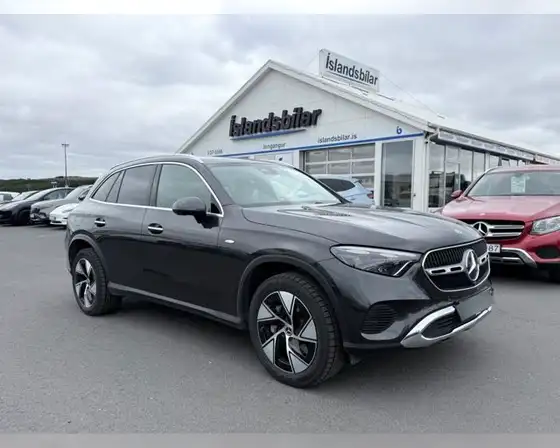 MERCEDES-BENZ GLC 300 E 4MATIC PRO