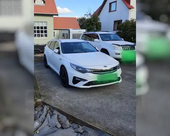 KIA OPTIMA LUXURY PLUG-IN