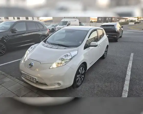 NISSAN LEAF TEKNA 30KWH