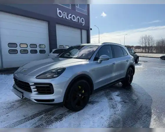 PORSCHE CAYENNE E-HYBRID