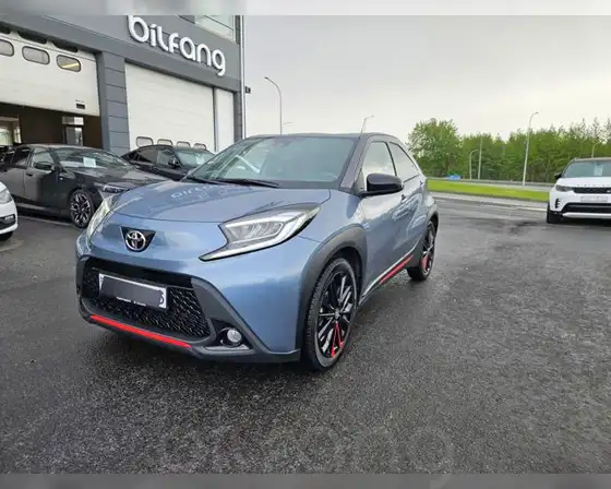 TOYOTA AYGO UNDERCOVER X