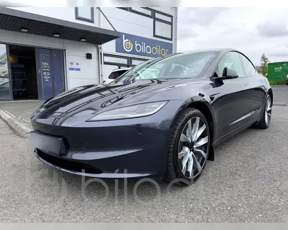 TESLA MODEL 3 LONG RANGE AWD HIGHLAND