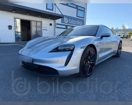 PORSCHE TAYCAN 4S