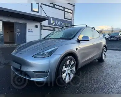 TESLA MODEL Y LONG RANGE AWD