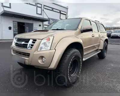 ISUZU D-MAX AT "35