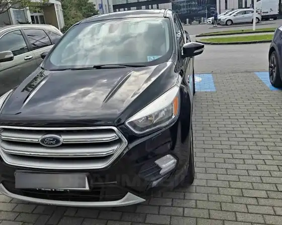 FORD KUGA TITANIUM ME/KROK AWD