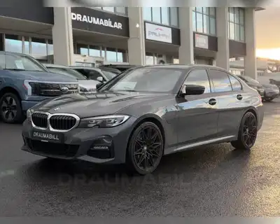 BMW 3 330E M-SPORT