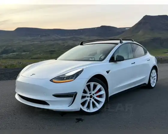 TESLA MODEL 3 LONG RANGE AWD