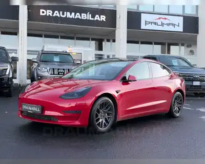 TESLA MODEL 3 LONG RANGE AWD