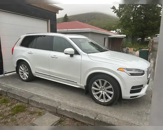 VOLVO XC90 T8 INSCRIPTION PLUG-IN