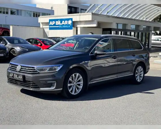 VW PASSAT GTE COMFORTLINE