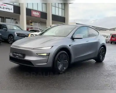 TESLA MODEL Y LONG RANGE AWD PREMIUM
