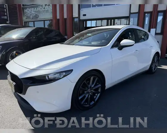 MAZDA 3 SKY