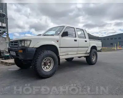 TOYOTA HILUX DOUBLE CAB