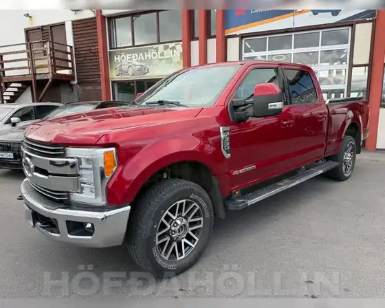 FORD F350 LARIAT