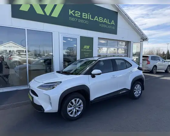 TOYOTA YARIS CROSS ACTIVE HYBRID AWD