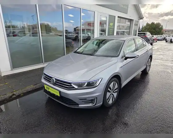 VW PASSAT GTE