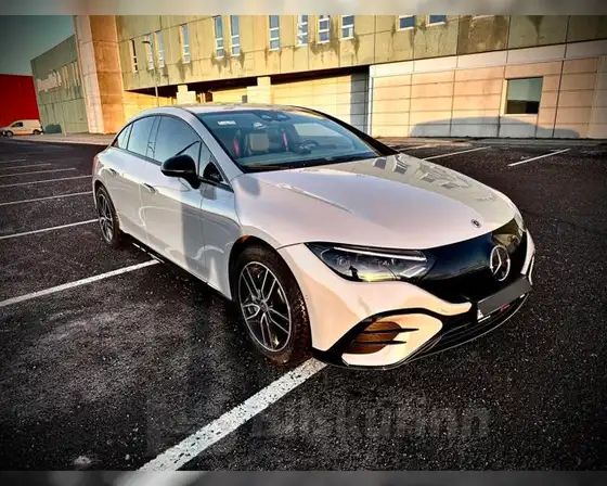MERCEDES-BENZ EQE 350
